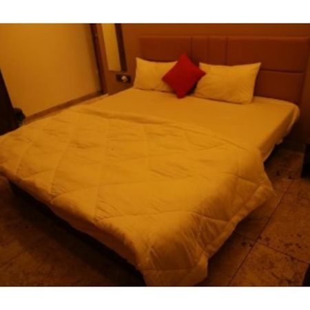 Hotel The Pill, 바브나가르 외부 사진